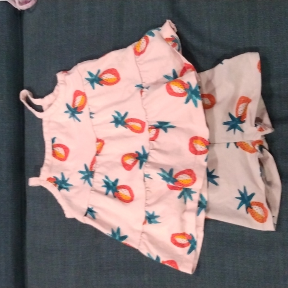 4T Hannah Andersson strawberry set